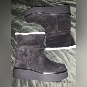VINCE BELLINGHAM SUEDE BOOTS
